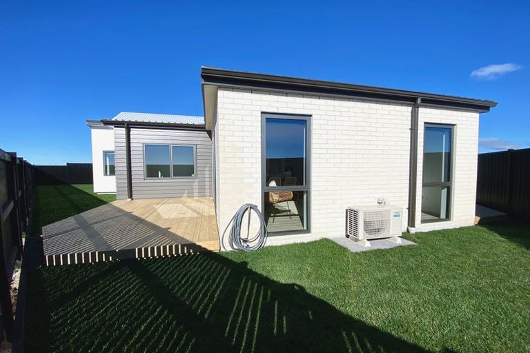 Photo of property in 12 Rehua Way, Papamoa, 3118