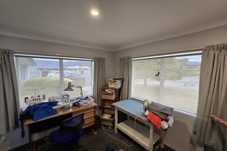 Photo of property in 6 Harvest Court, Paraparaumu, 5032