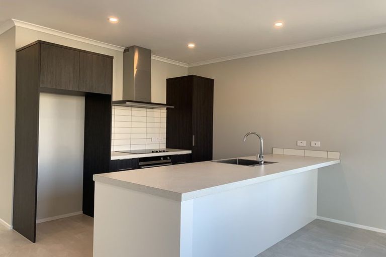 Photo of property in 8/2 Rangitamiro Place, Hobsonville, Auckland, 0616