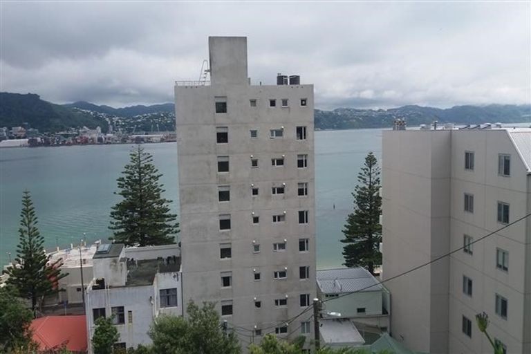 Photo of property in 6 Baring Street, Oriental Bay, Wellington, 6011