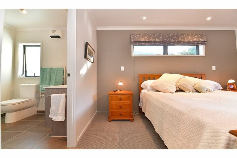 Photo of property in 2 Forest Glen, Orewa, 0931