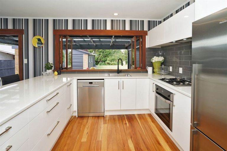 Photo of property in 11 Mcdowall Place, Queenwood, Hamilton, 3210