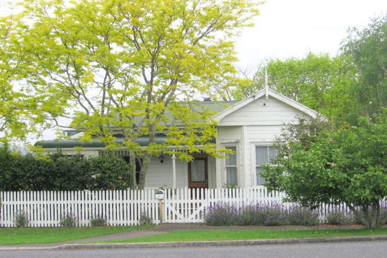 Photo of property in 17 Miller Avenue, Paeroa, 3600
