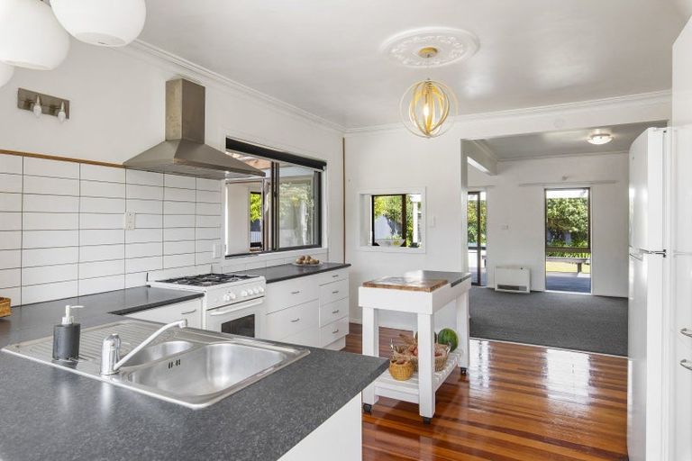 Photo of property in 13a Kawiu Road, Levin, 5510