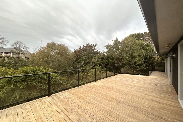 Photo of property in 16a Springdale Grove, Fitzherbert, Palmerston North, 4410