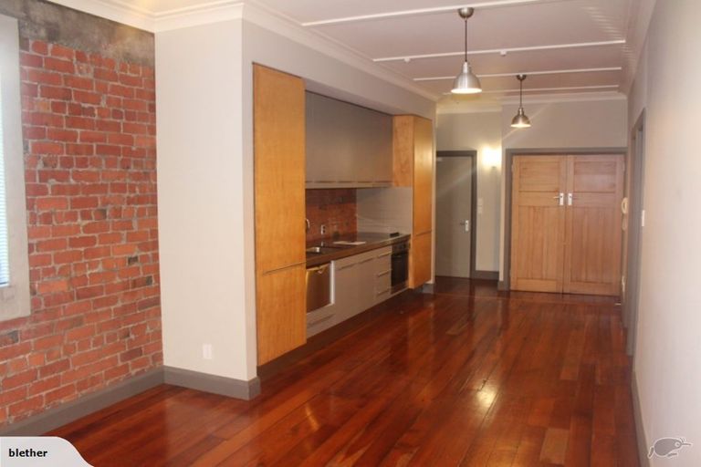 Photo of property in 98 Riddiford Street, Newtown, Wellington, 6021