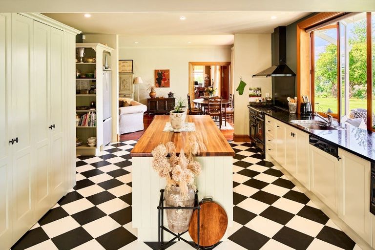 Photo of property in 8 Maungahina Road, Te Ore Ore, Masterton, 5886