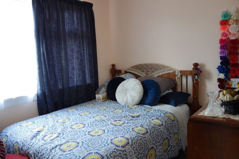 Photo of property in 130 Neville Street, Spreydon, Christchurch, 8024