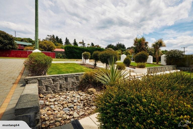 Photo of property in 291 Scarborough Street, Kaikoura, 7300