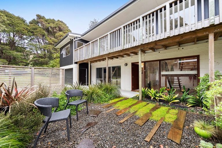 Photo of property in 26 Daffodil Street, Titirangi, Auckland, 0604