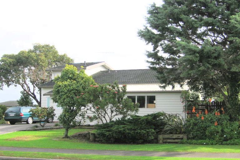 Photo of property in 4 Albert Hall Drive, Red Beach, 0932