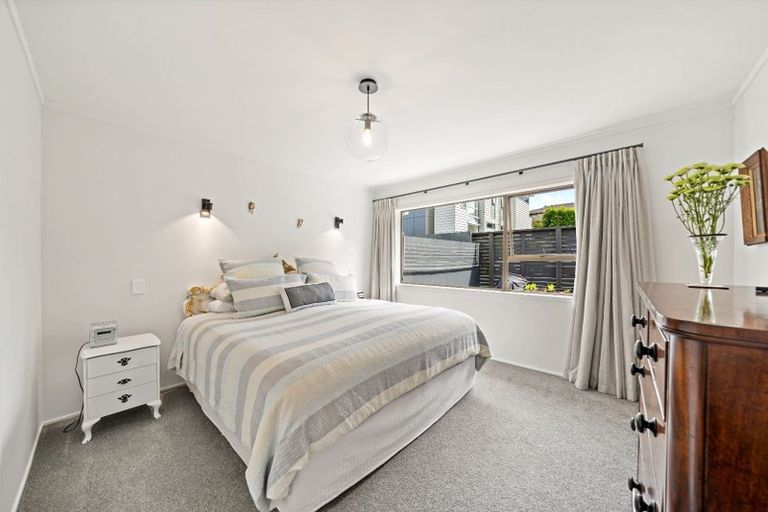 Photo of property in 2/5 The Terrace, Takapuna, Auckland, 0622