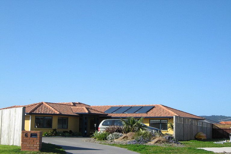 Photo of property in 6 Zarling Lane, Coastlands, Whakatane, 3120