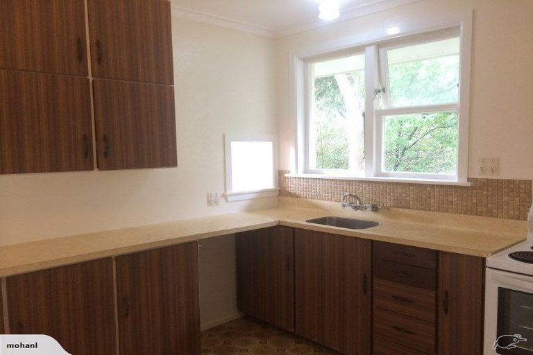 Photo of property in 2/54 Kings Crescent, Hutt Central, Lower Hutt, 5010