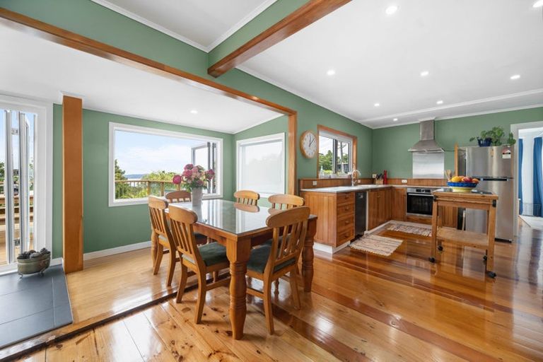 Photo of property in 76 Victory Road, Laingholm, Auckland, 0604