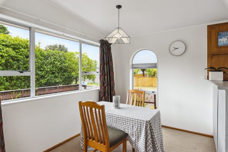 Photo of property in 1/17 Anaru Street, Raumati Beach, Paraparaumu, 5032