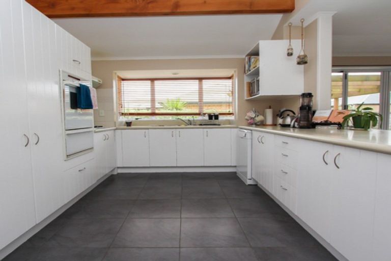 Photo of property in 20 Bolmuir Road, Forest Lake, Hamilton, 3200