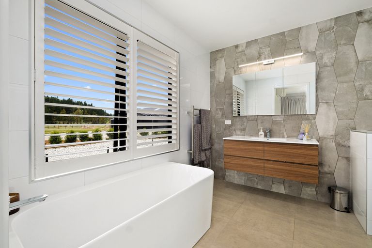 Photo of property in 114 Airport Road, Alexandra, 9391