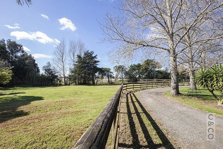 Photo of property in 2246 State Highway 16, Helensville, 0875