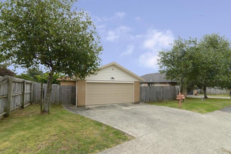 Photo of property in 205 Keri Vista Rise, Papakura, 2110