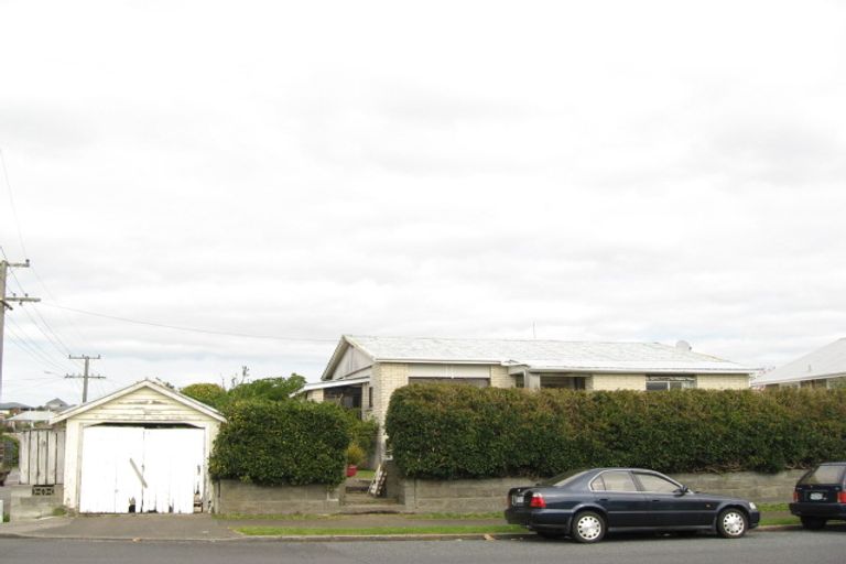 Photo of property in 38 Ngaio Street, Strandon, New Plymouth, 4312