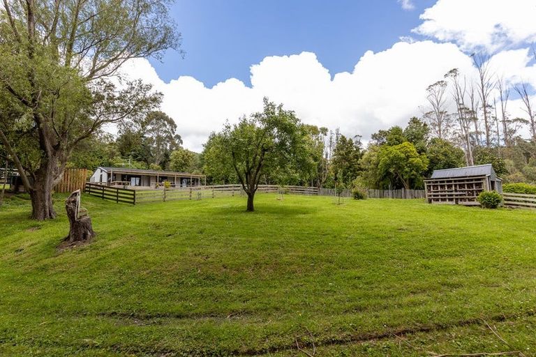 Photo of property in 390 Scotts Road, Linton, Palmerston North, 4472