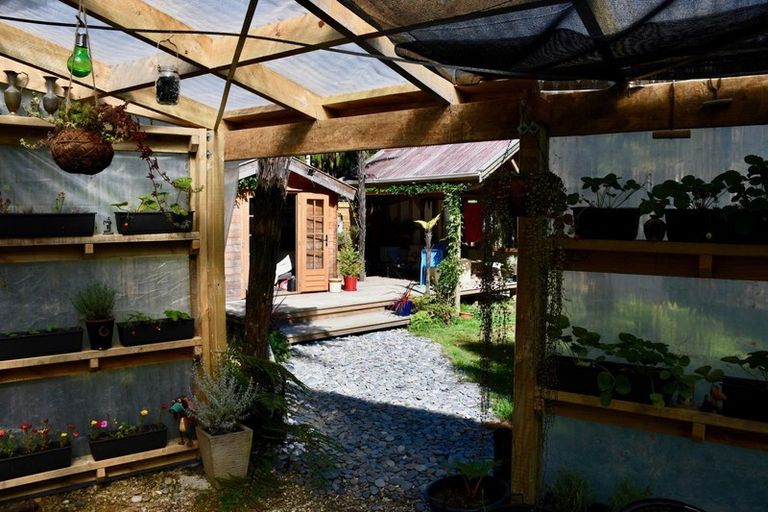 Photo of property in 4 Sunset Heights Road, Karamea, 7893