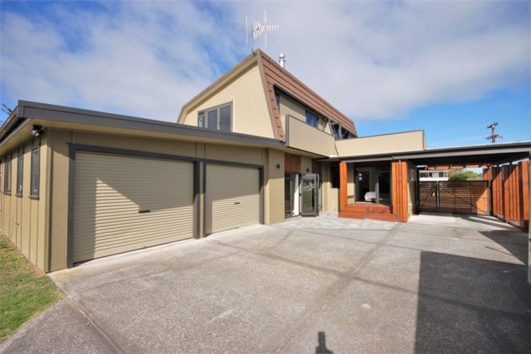 Photo of property in 21 Rainbow Drive, Rainbow Point, Taupo, 3330