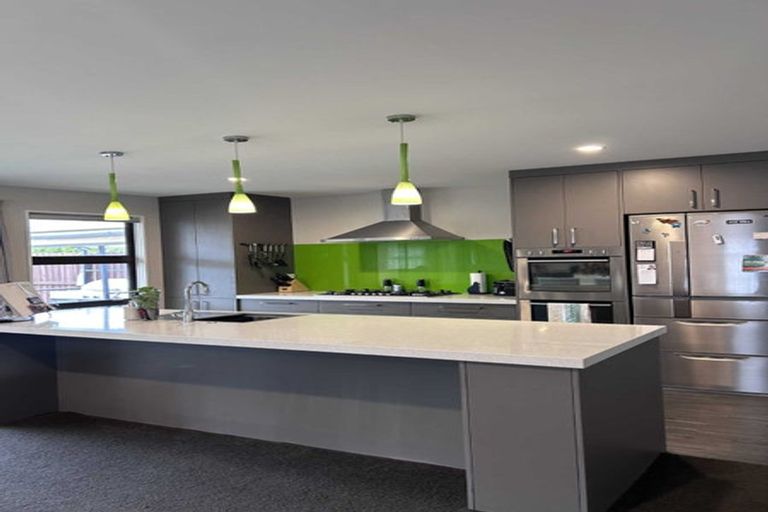 Photo of property in 194 Burwood Road, Burwood, Christchurch, 8083