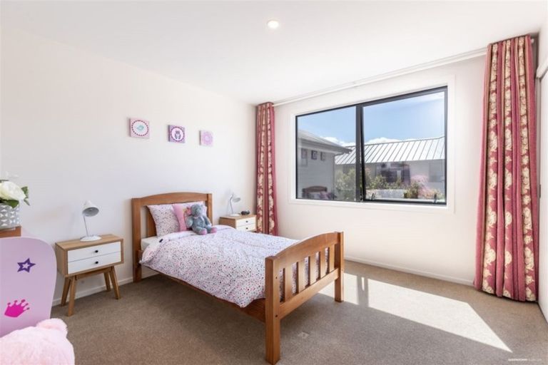 Photo of property in 2 Batsford Lane, Lower Shotover, Queenstown, 9371