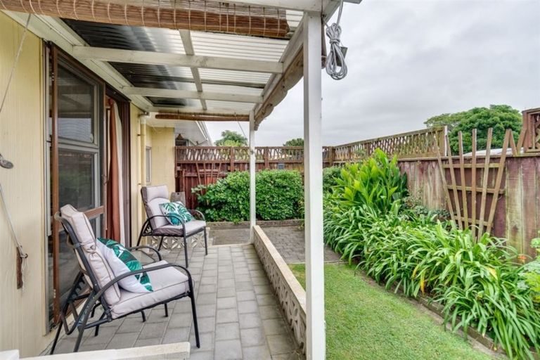 Photo of property in 3/27 Islington Place, Tamatea, Napier, 4112