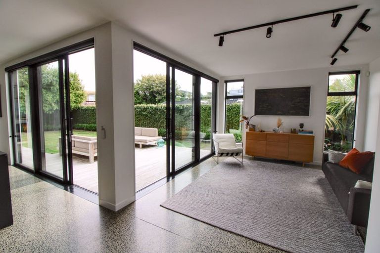 Photo of property in 19b Hart Road, Hauraki, Auckland, 0622