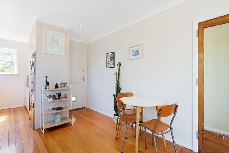 Photo of property in 104 Sidlaw Street, Strathmore Park, Wellington, 6022