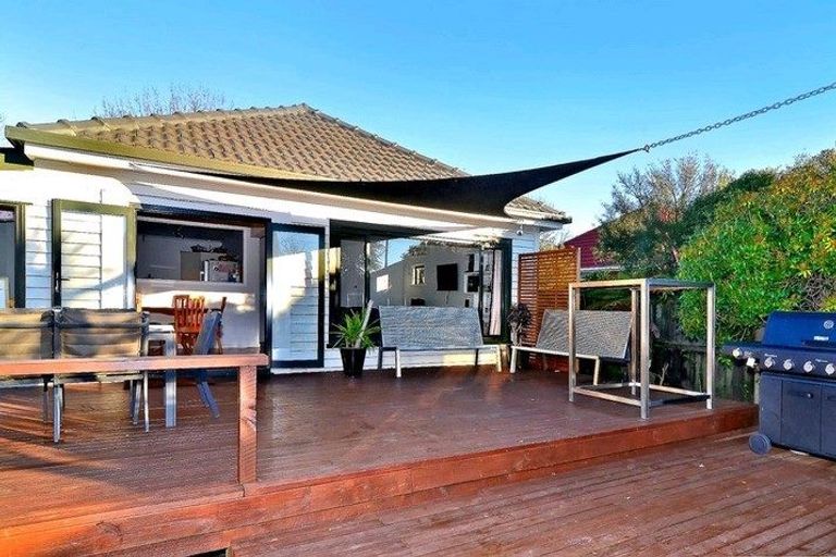 Photo of property in 24 Leistrella Road, Hoon Hay, Christchurch, 8025