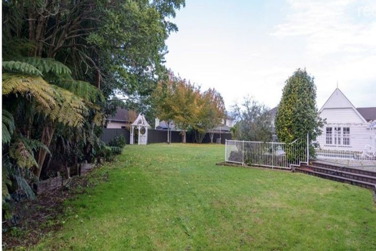 Photo of property in 18 Glenross Drive, Wattle Downs, Auckland, 2103