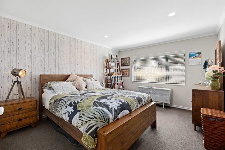 Photo of property in 16a Haven Grove, Papamoa Beach, Papamoa, 3118