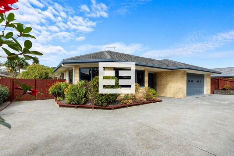 Photo of property in 215 Cheyne Road, Pyes Pa, Tauranga, 3112