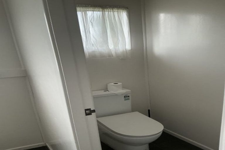 Photo of property in 44-46 Baylands Drive, Newlands, Wellington, 6037