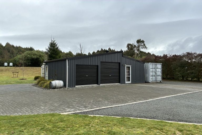 Photo of property in 24 Oakdale Drive, Kinloch, Taupo, 3377