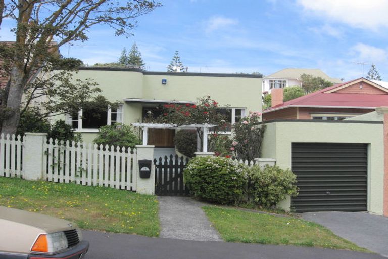 Photo of property in 35 Hohiria Road, Hataitai, Wellington, 6021