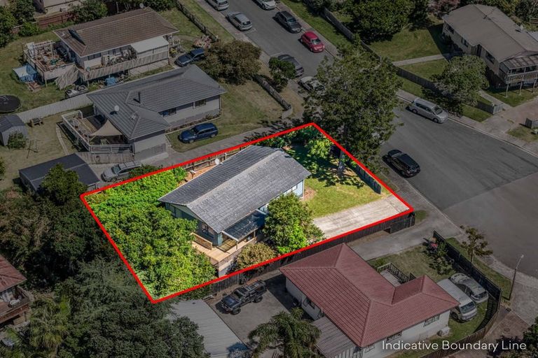 Photo of property in 7 Panzic Place, Glen Eden, Auckland, 0602