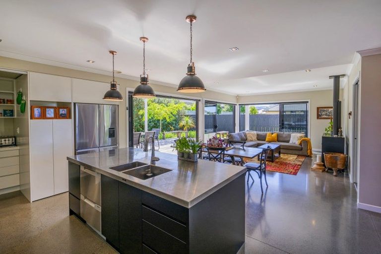 Photo of property in 14 Leeward Drive, Whitianga, 3510