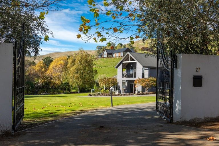 Photo of property in 27 Dry Hills Rise, Riverlands, Blenheim, 7274