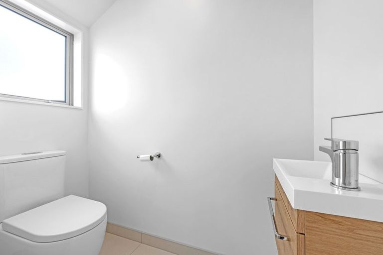 Photo of property in 2/118 Oram Avenue, New Brighton, Christchurch, 8061