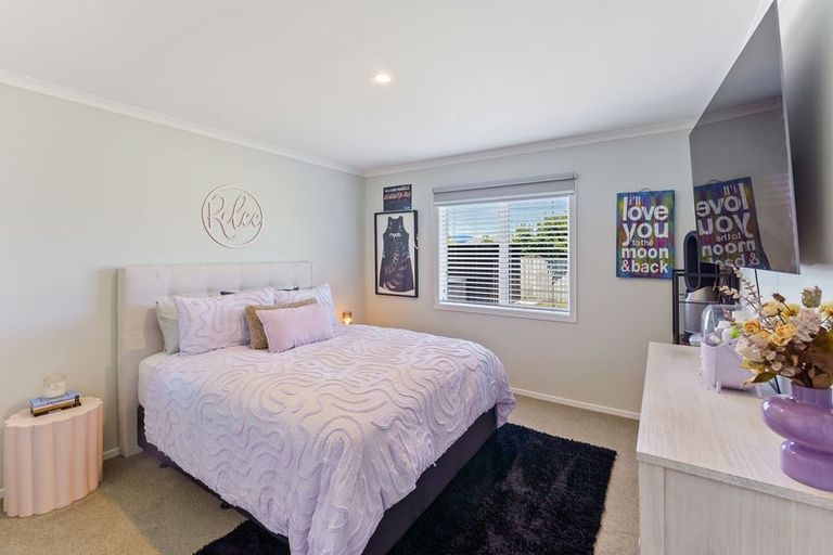 Photo of property in 12 Gardner Place, Otaki, 5512