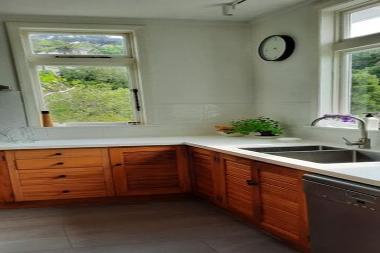 Photo of property in 50 Weld Street, Wadestown, Wellington, 6012