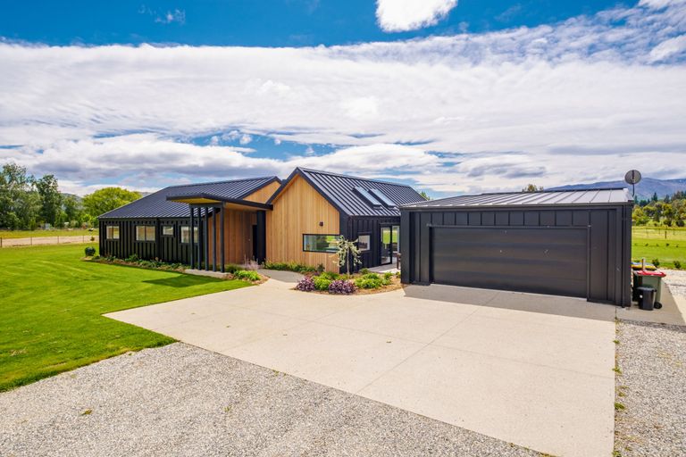 Photo of property in 114 Airport Road, Alexandra, 9391