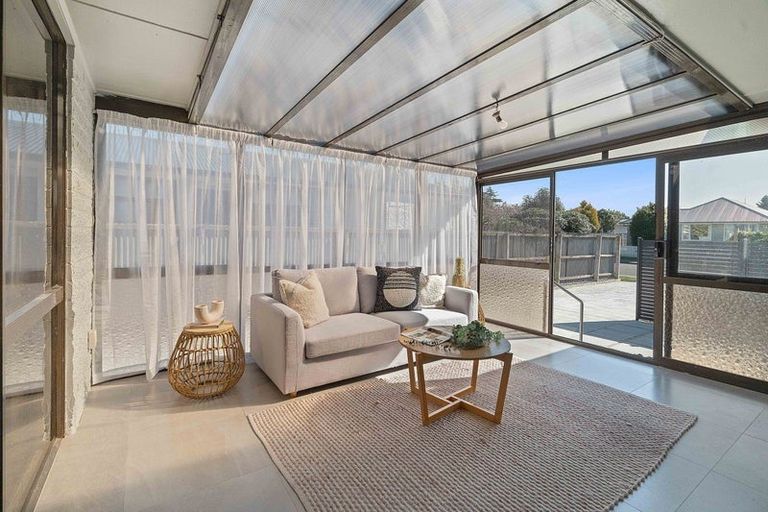 Photo of property in 13 Roswell Place, Islington, Christchurch, 8042