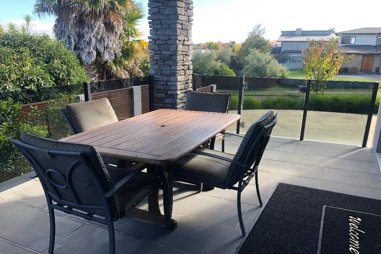 Photo of property in 2 Botanical Heights Drive, Waipahihi, Taupo, 3330