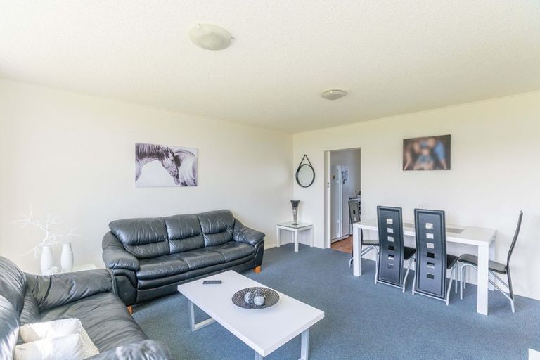 Photo of property in 23 Rangitane Street, Maupuia, Wellington, 6022